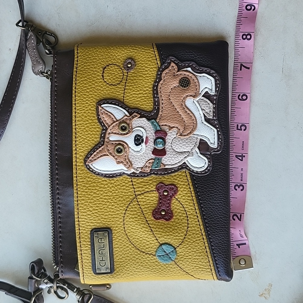 NWOT CHALA Corgi crossbody/wristlet purse